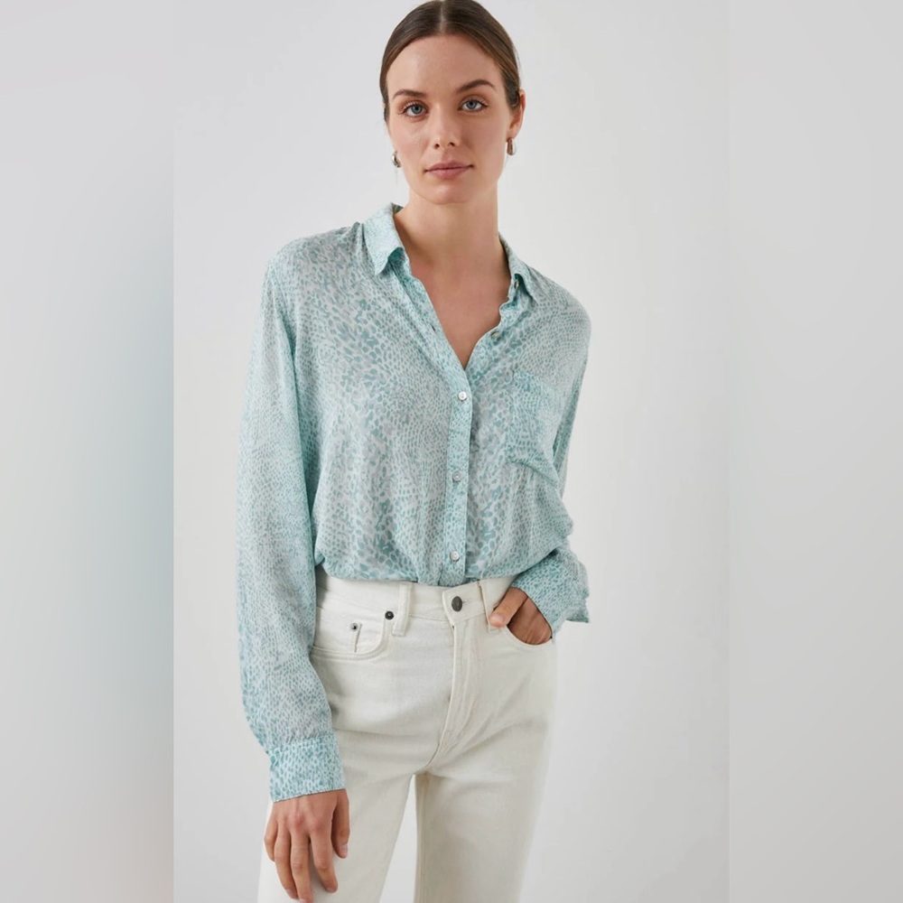 Rails Josephine Aqua Python Light Blue Button Down Shirt size XS - Picture 3 of 9